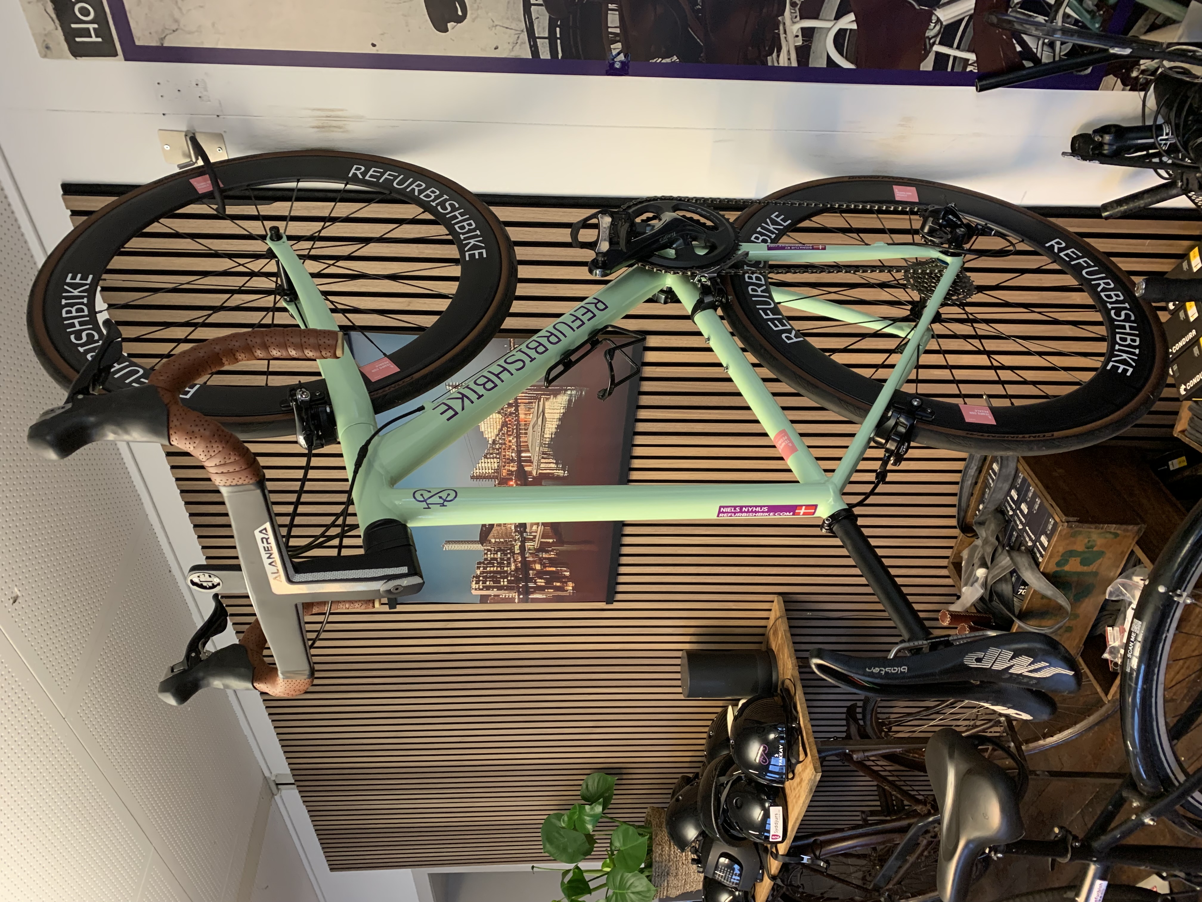 To bæredygtige RefurbishBike cykler